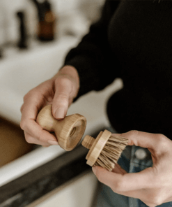 scrub brush pots pans 1