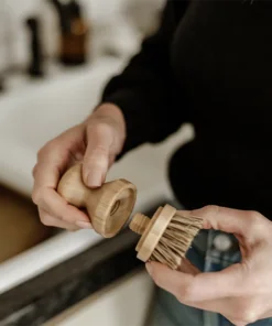scrub brush pots pans 1